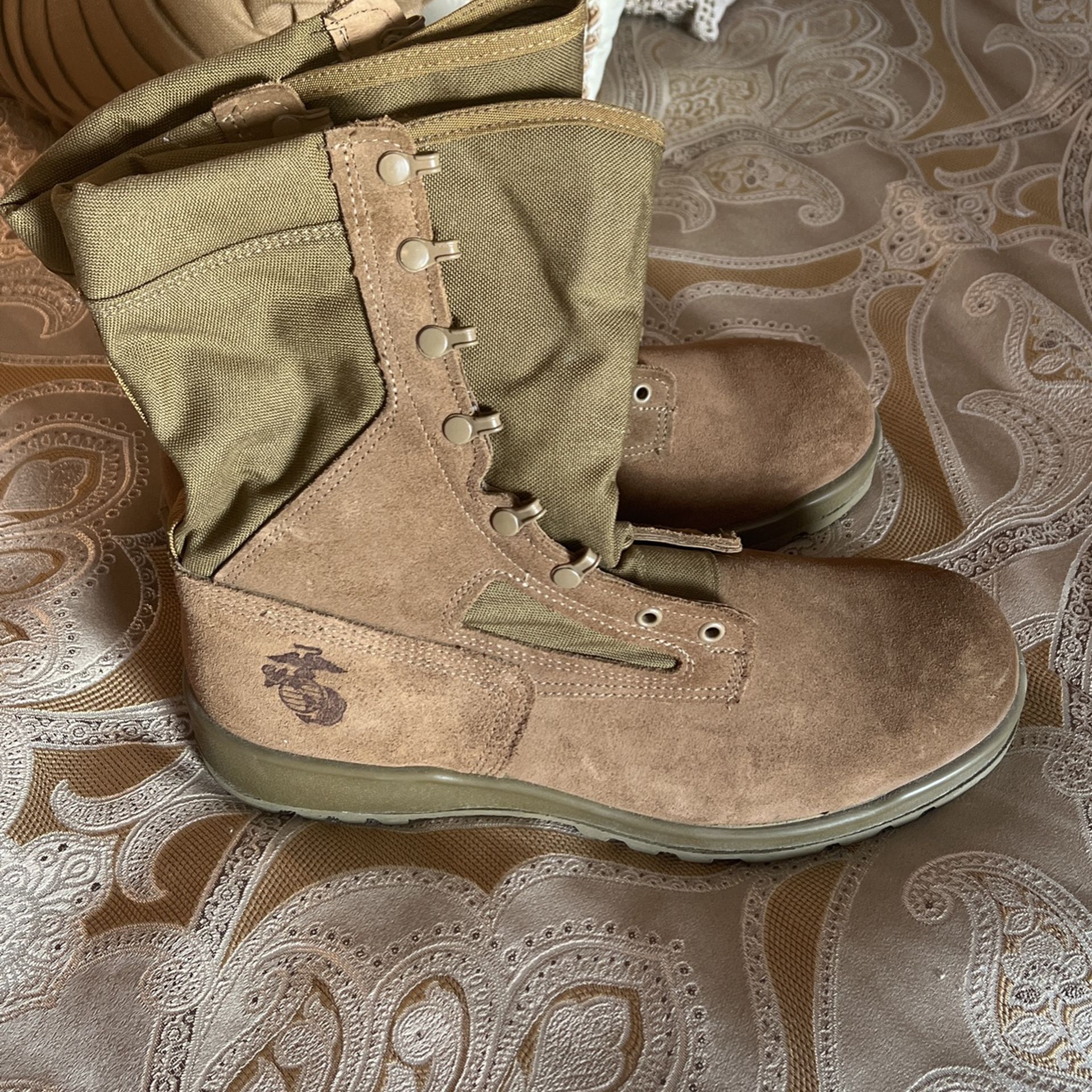 Boots USMC  (Brand New)
