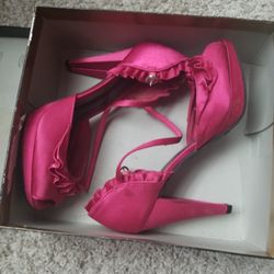 Pink Heels 6.5