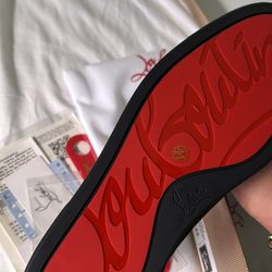 Red bottoms w spikes