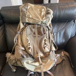 Rei Crestrail 70 Hiking Backpack 🎒 (new condition)