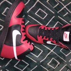 Nike High Tops Y 6.5
