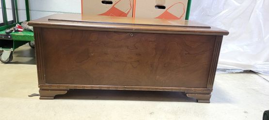 Solid Cedar Antique Hope Chest Excellent Condition 