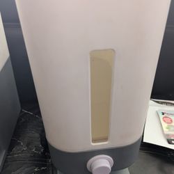 Rice dispenser  22 to 25 lbs for $20(I bought it for $49.99)