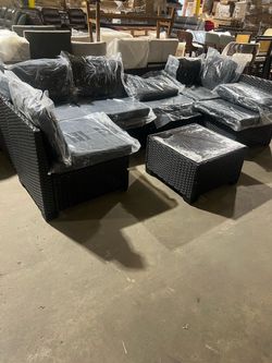 Wicker 7 - Person Patio Conversation Set with Cushions $499 š„š„š„Second Location : Sweet Home Prime Furniture šø1627 Columbia College Dr Columbia, S