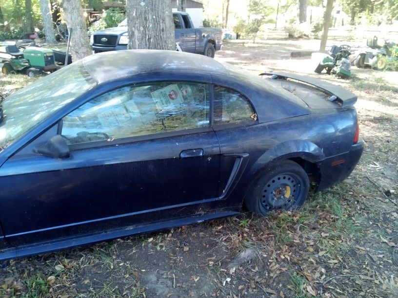 2003 Ford Mustang