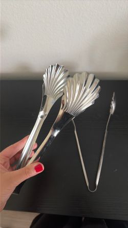 Clam Shell Inspired Kitchen / Serving Tongs