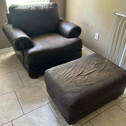 MUST GO TODAY BY 4pm $100 Leather chair with Ottoman
