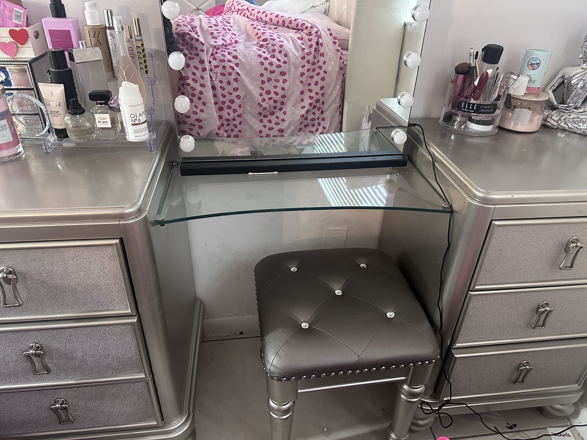 Vanity With Mirror & Stool