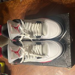 Jordan 4 