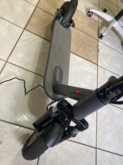 Electric scooter