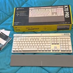 Corsair K70 PRO mechanical Keyboard 
