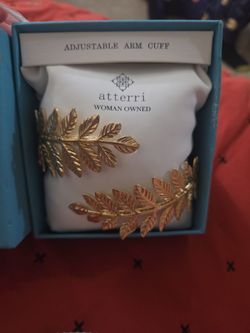 "Atterri Gold-Toned Adjustable Leaf Arm Cuff"