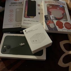 BRAND NEW T-MOBILE IPHONE 13 & BUNDLE 