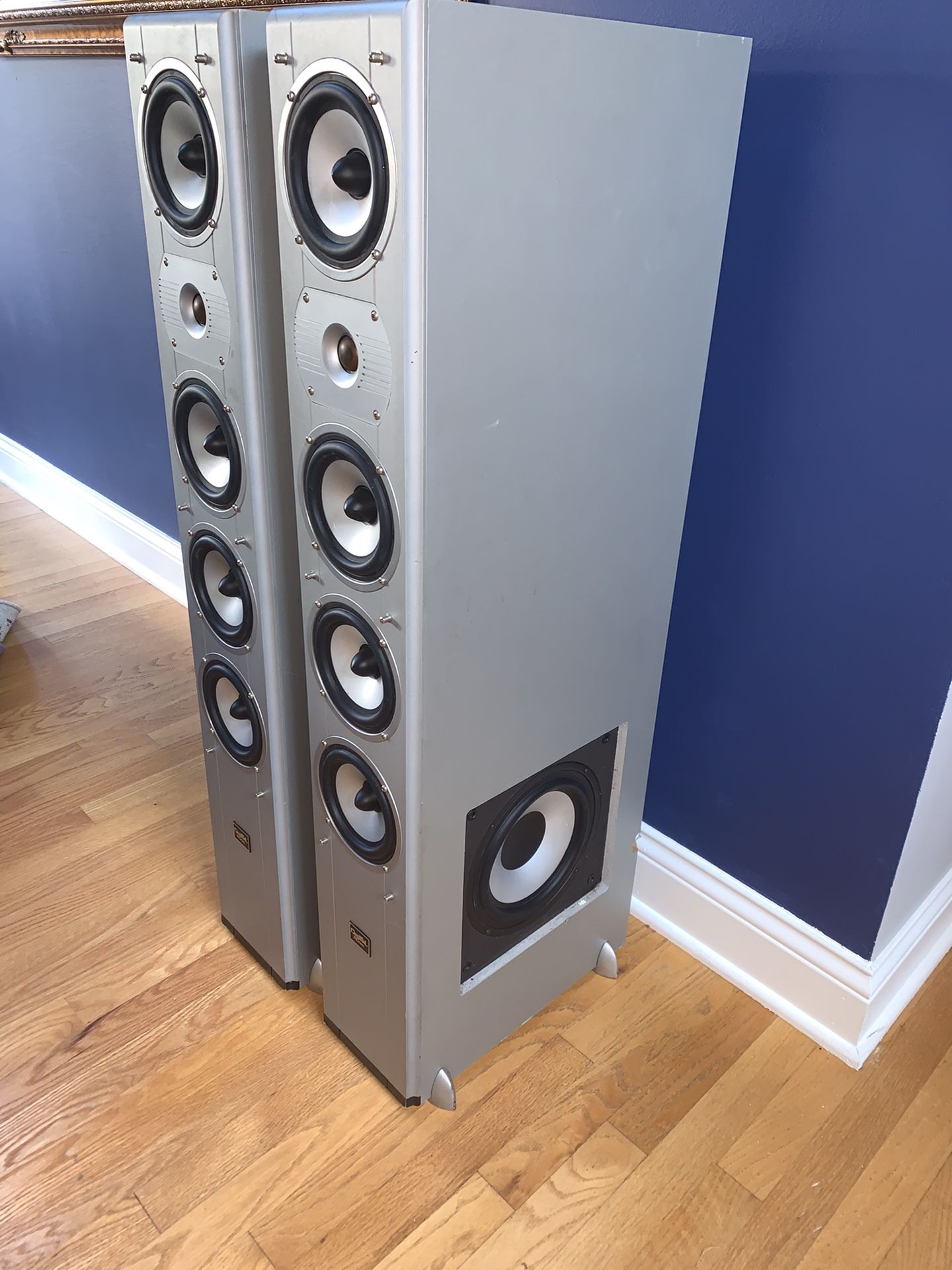 Digital Audio 2002 SL-1100 Cinema Series III 3-Way Front Floorstanding Tower Home Theater Surround Sound Speakers. No Covers.