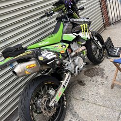 2006 Suzuki DRZ400SM