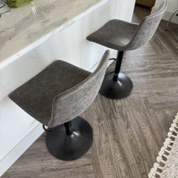 Set of 2 Adjustable Bar Stools 