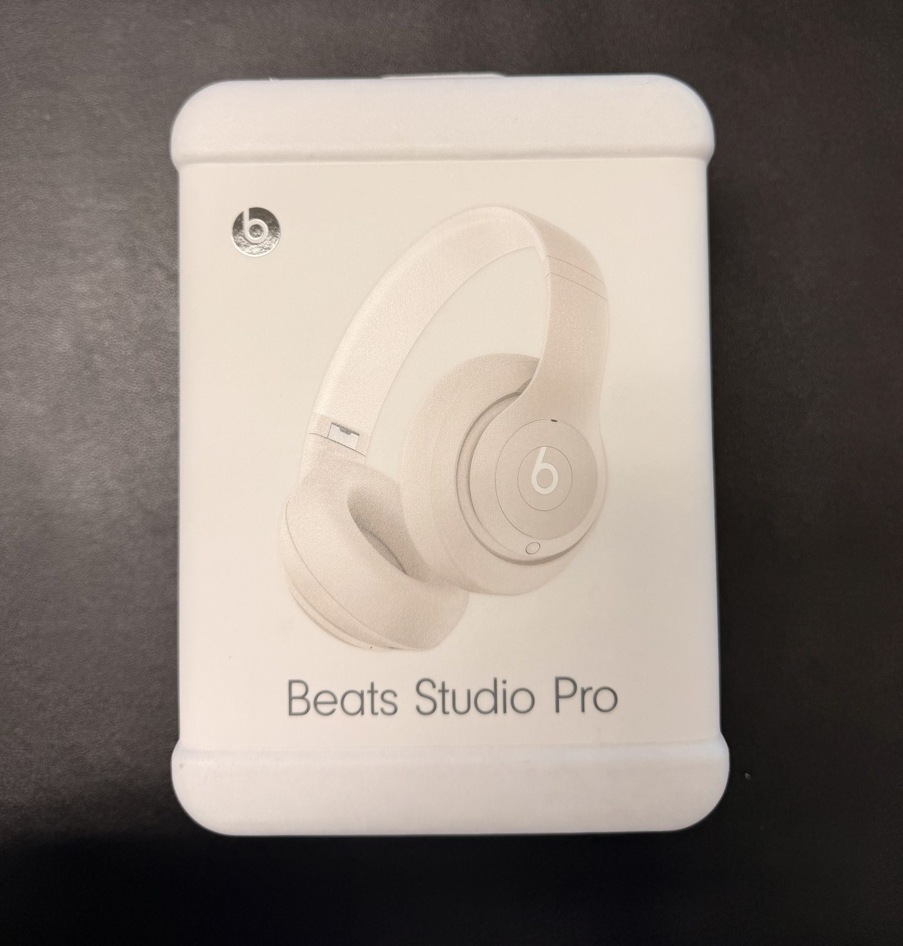 Beats Studio Pro Wireless Over-Ear Noise Cancelling Headphones With Cables And Case Brand New In Sealed Box