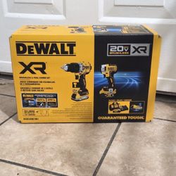DEWWLT 20 VT MAX BRUSHLESS XR SET DRILS BATTER POWER STACK + CHARGER AND BAG 