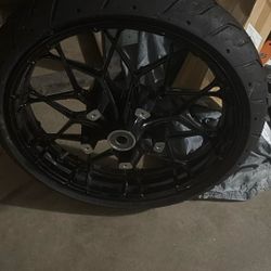 2022 Harly Road Glide Wheel