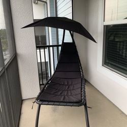 Black Lounge Chair With Umbrella