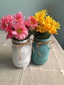 Mason jars with silk flowers Thumbnail