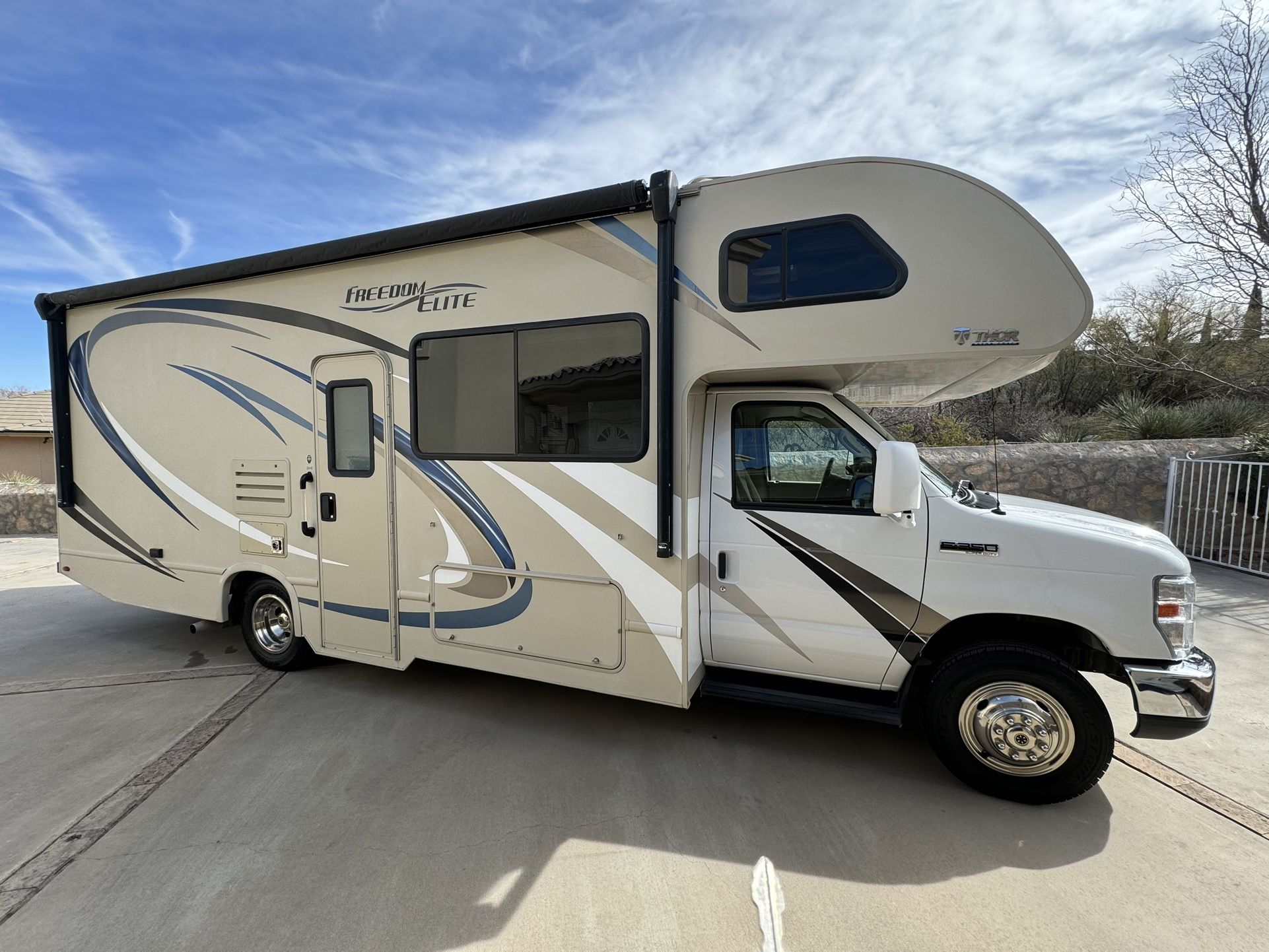 RV For sale It’s a 2018, Thor Freedom Elite, class C, 26H OBO for Sale ...