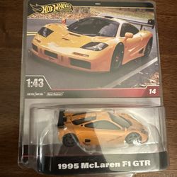 Hot Wheels Premium 1995 McLaren F1 GTR (1:43) – New in Package
