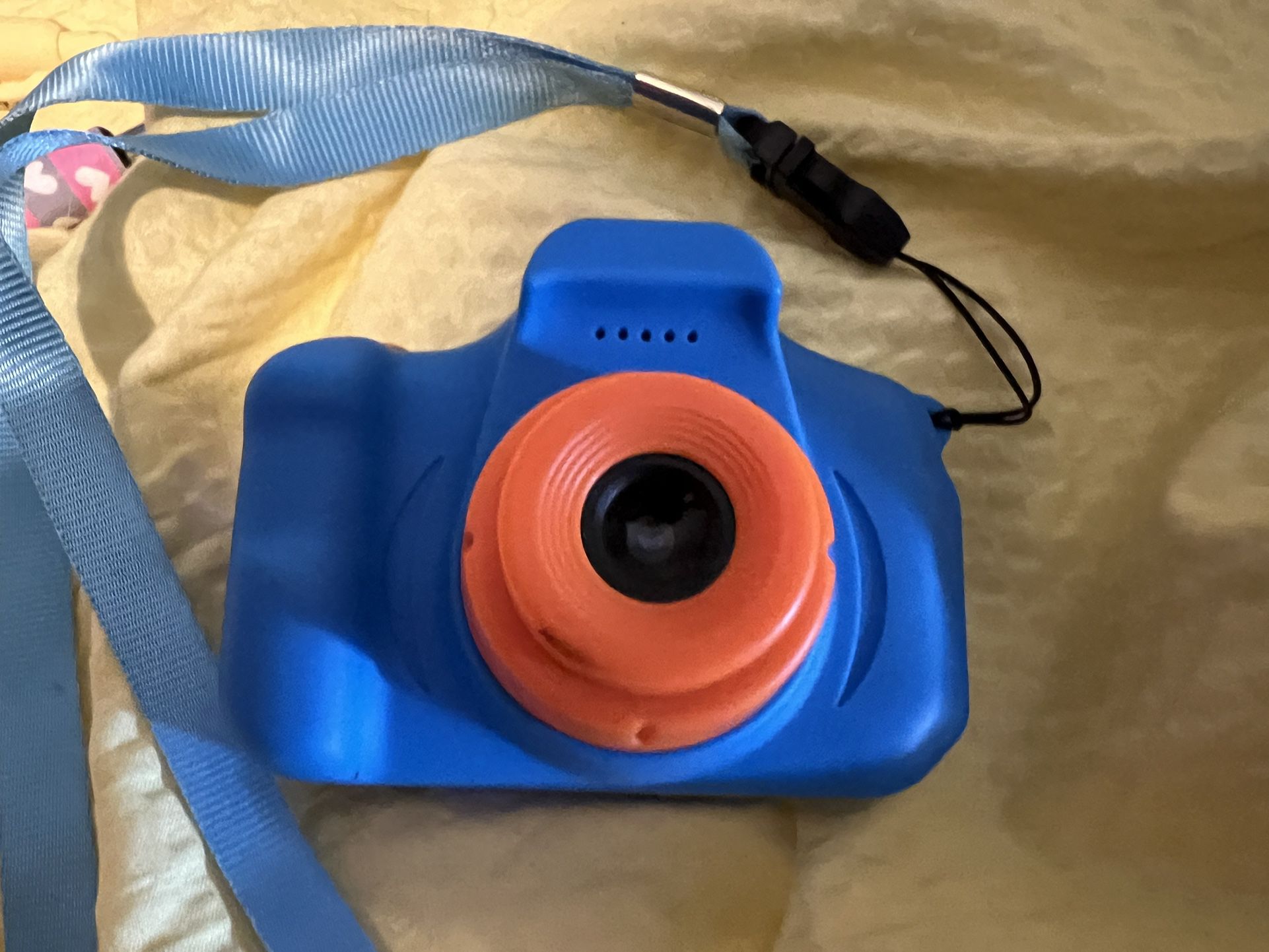 Kids Digital Camera/video  With Sc Cord (Not Included)