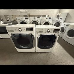 LG Washer And Dryer Set “27 ( Lavadora Y Secadora )