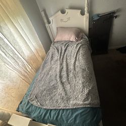 Twin Bed