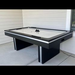 Air Hockey Table