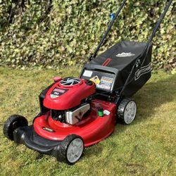 Craftsman Gold 21” Push Lawnmower for Sale in Tualatin, OR