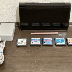 Nintendo DSi XL Video Game Bundle