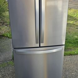 Whirlpool Fridge Size 30w 31d 67h) I Can Help You With Free Delivery Within 10 Miles Distance 