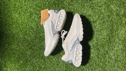 Nike Dn8 men’s Size 8.5