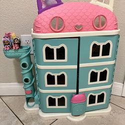 Gabby doll House