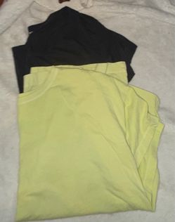 2- old navy woman t shirt 3x