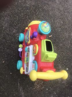 Stand/walk Interactive Train