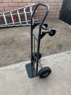 DOLLY / HAND TRUCK