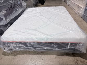 HOT SALE💥 QUEEN MATTRESS TEMPURPEDIC PROADAPT FIRM 1.0 💥detail