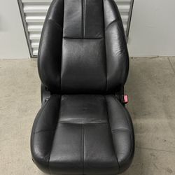 Front Leather Heated GM SUV seat