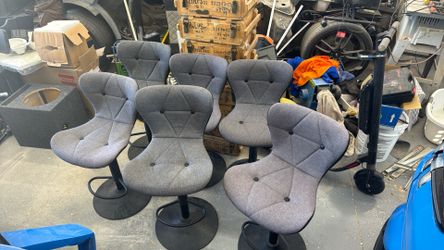 6 Adjustable Bar Stools