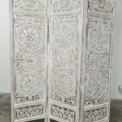 Indonesian screen room divider