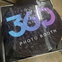 Photo Booth, Photo Booth Inflabable And VIP dividing Ropes