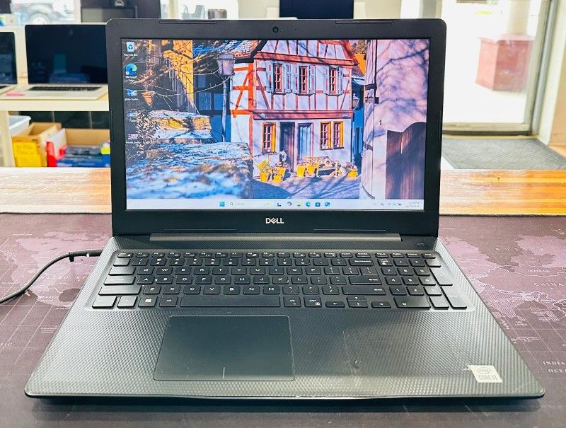 DELL INSPIRON 15” 3593 
Core i3-10th GEN 8GB RAM 256GB SSD Windows 11 ON SALE