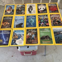 National Geographic Set Like New