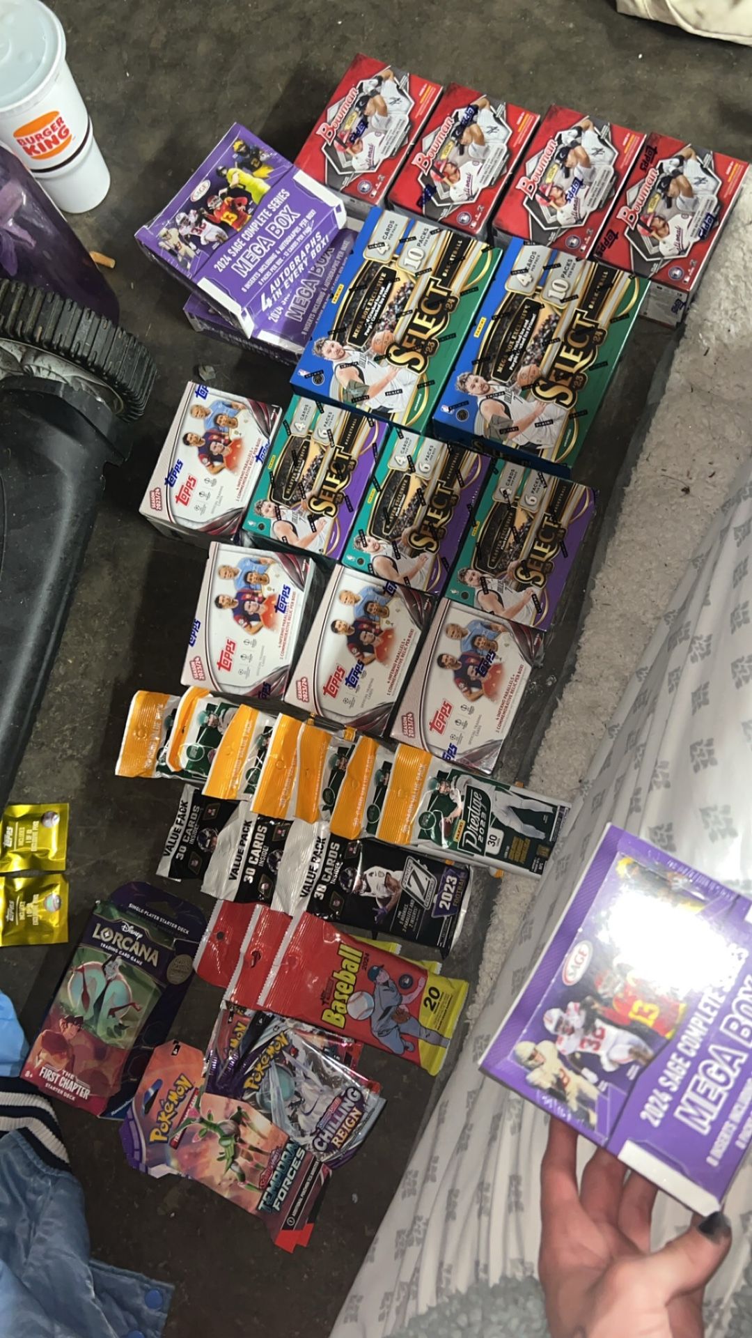 740+ Sports Cards + Some Pokémon Selling For Cheap 500$