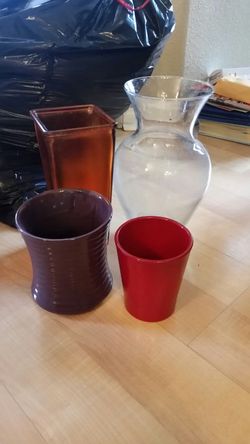 Set 4 of vases flower pots