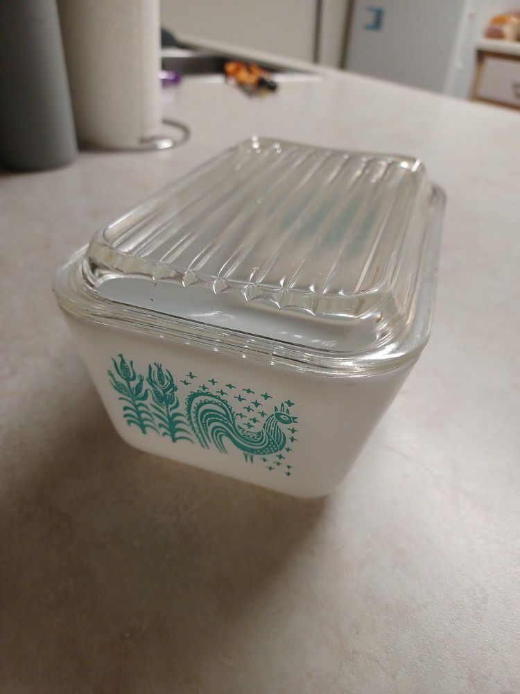 Vintage PYREX with Rooster On Front