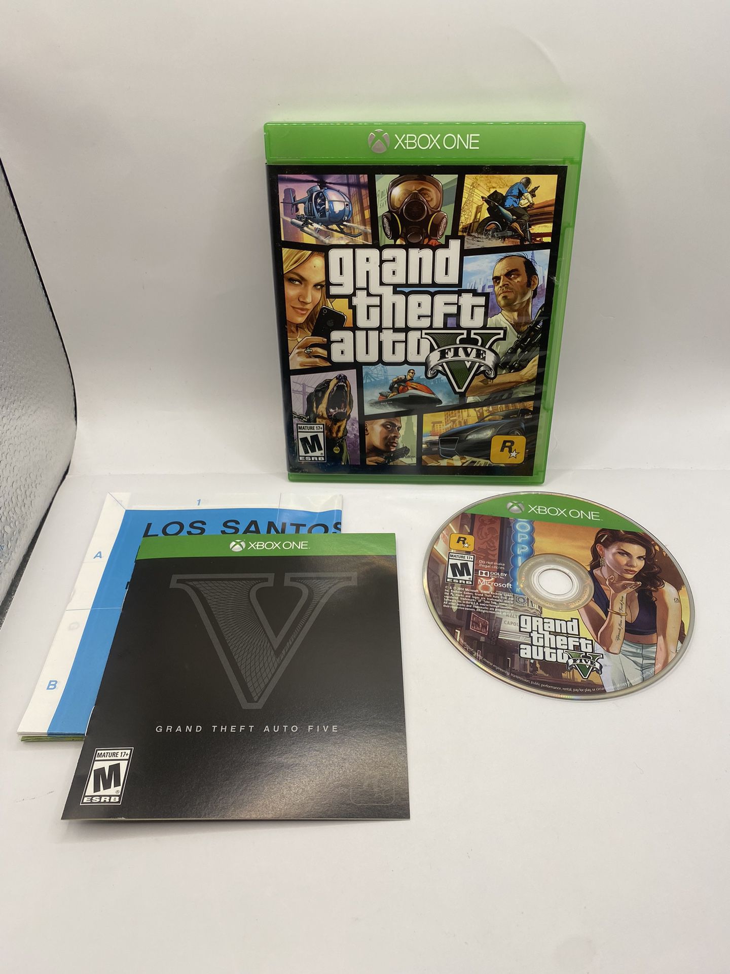 Grand Theft Auto V (Microsoft Xbox One, 2014) CIB with Manual + Map Authentic 
